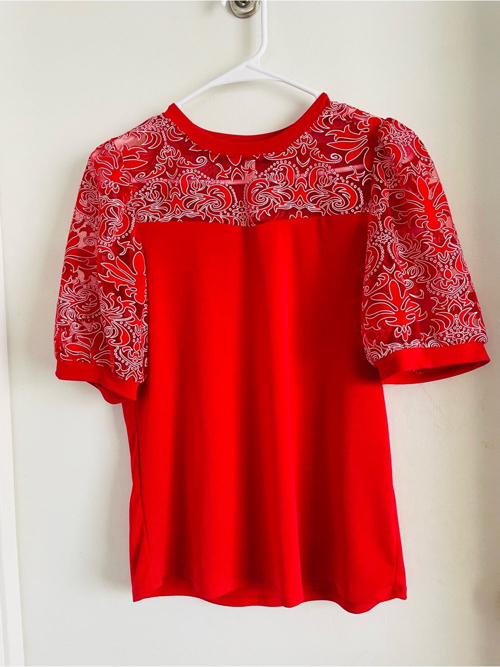 NY Collection Red Short Sleeve Top with Bandana-Print Yoke NEW without TAGS